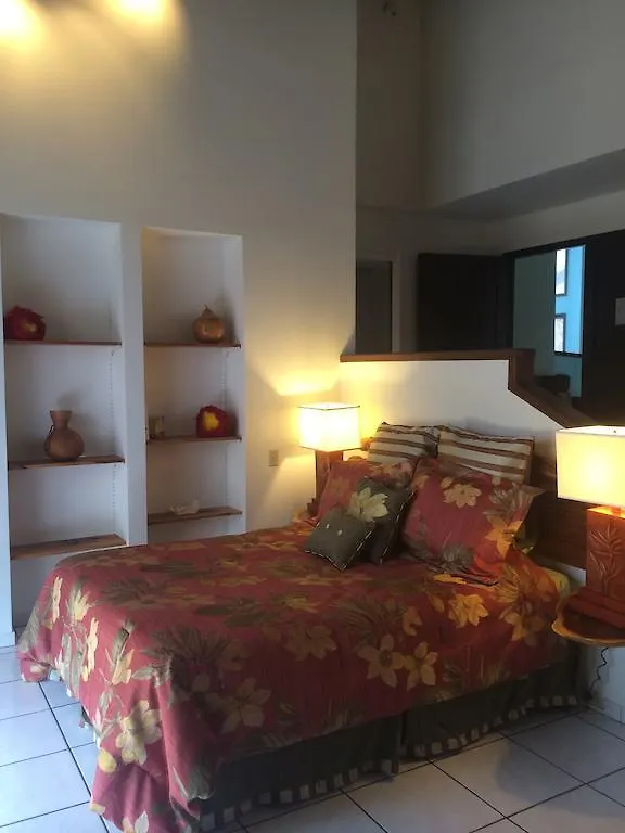 House Of Fountains Bed and Breakfast Lahaina